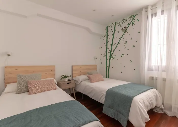 Plaza Unamuno - Casco Viejo - Parking Opcional